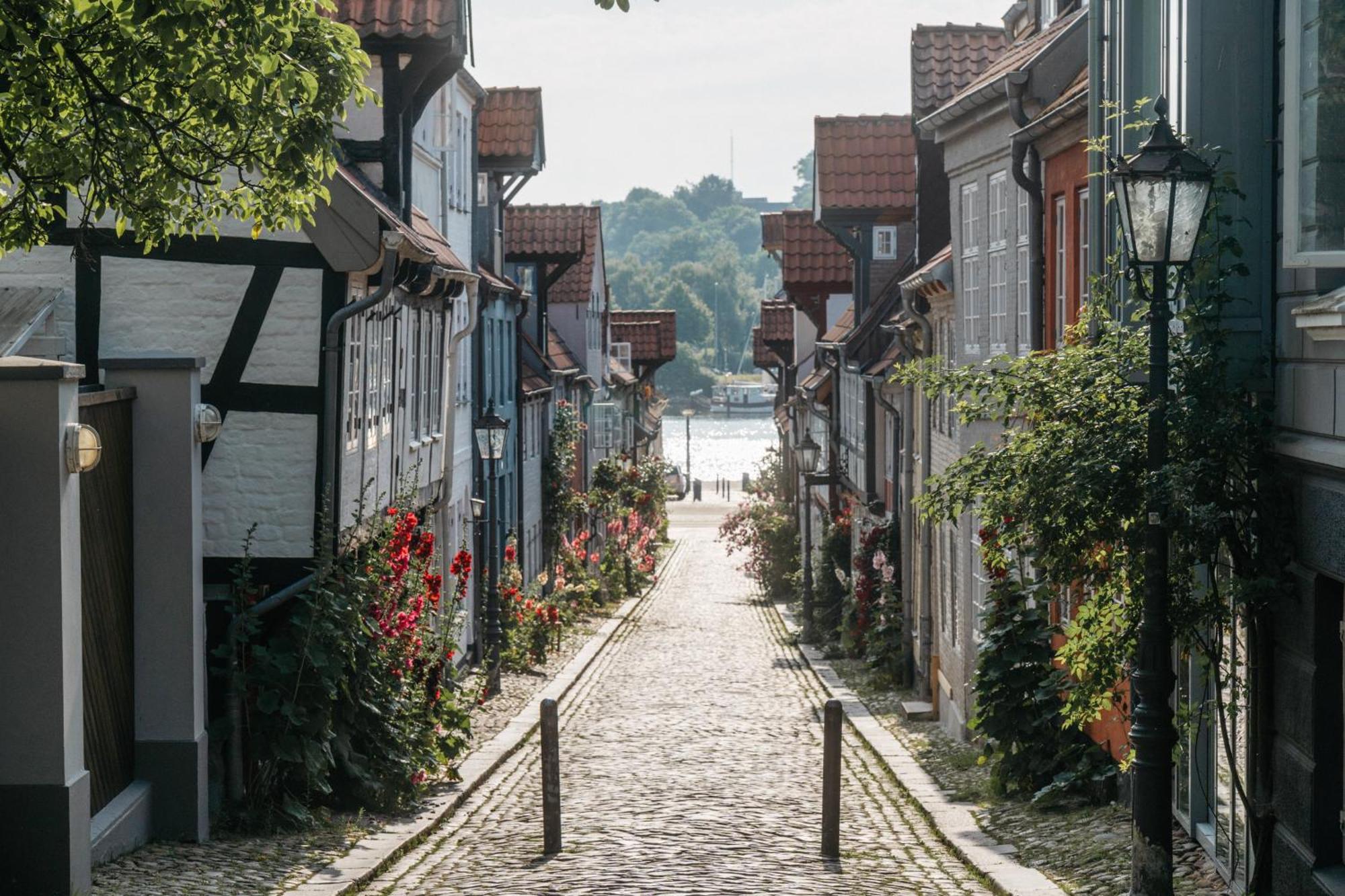 Grosses Apartment Mit 2 Balkonen Zentral Am Nordertor Flensburg Kültér fotó