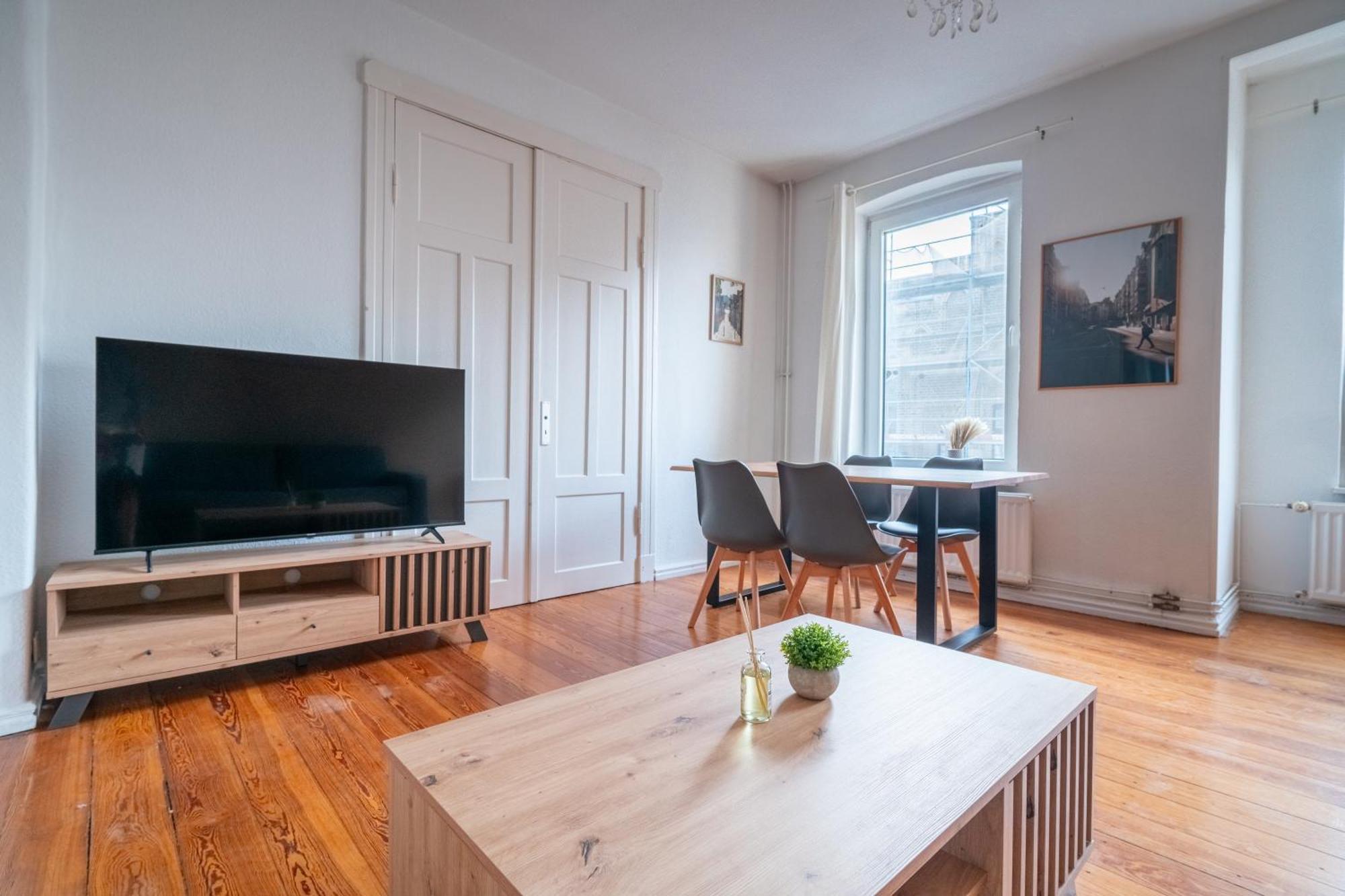 Grosses Apartment Mit 2 Balkonen Zentral Am Nordertor Flensburg Kültér fotó